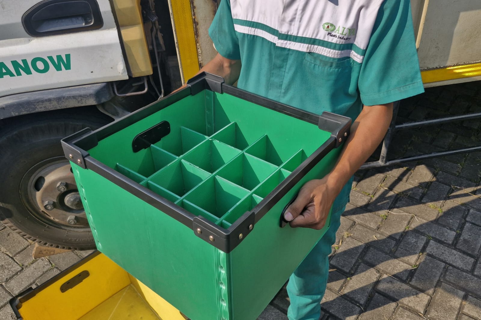 pp manufacturer box