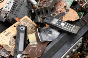 sampah elektronik