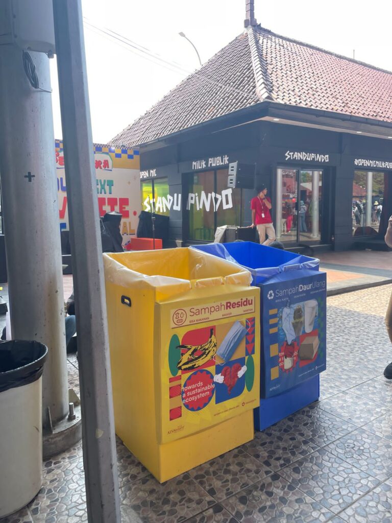 tempat sampah event