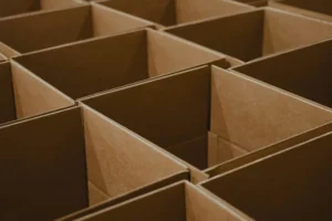 ilustrasi cara mengurangi biaya packaging