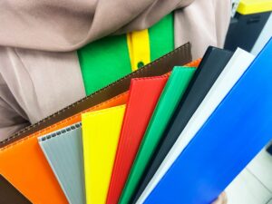 ilustrasi produsen pp corrugated sheet