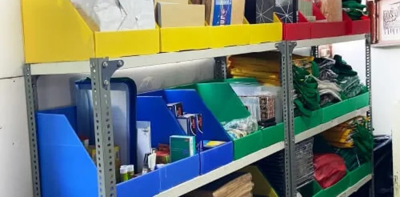 box plastik rak gudang