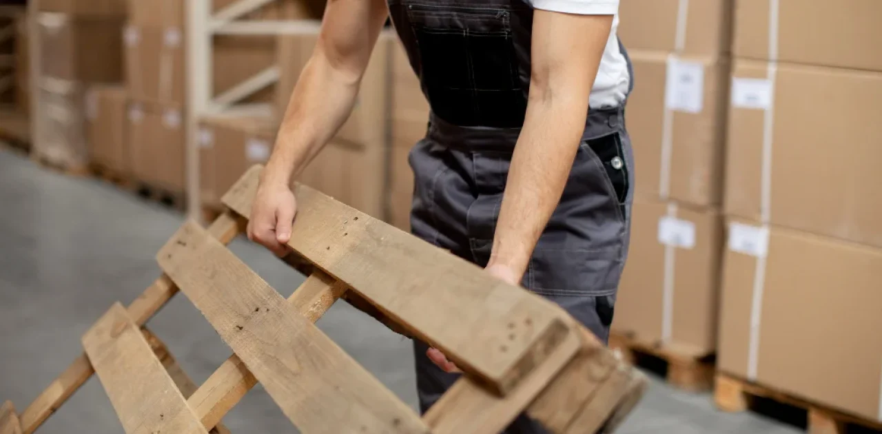 fungsi palet logistik