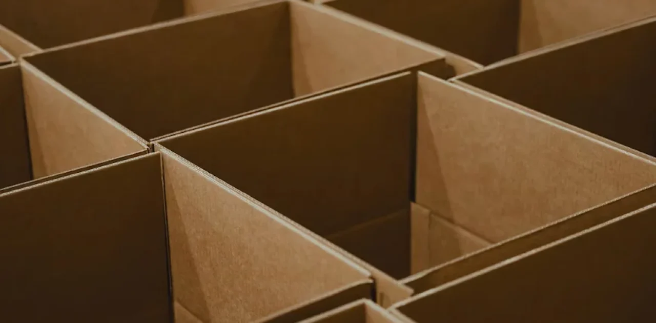 ilustrasi cara mengurangi biaya packaging